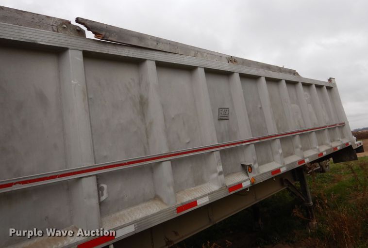 image for item EC9096 1993 East end dump trailer