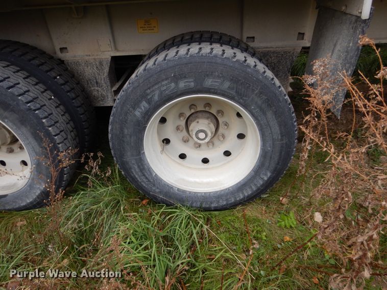 image for item EC9096 1993 East end dump trailer