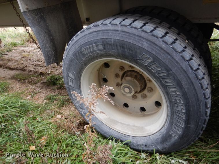 image for item EC9096 1993 East end dump trailer