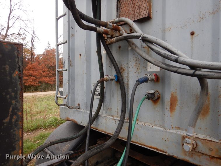 image for item EC9097 2000 Wilkens 48126SCG0TW live bottom trailer