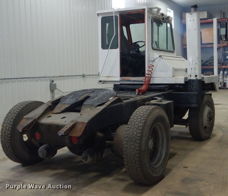 image for item EC9152 1997 Ottawa 30 yard truck