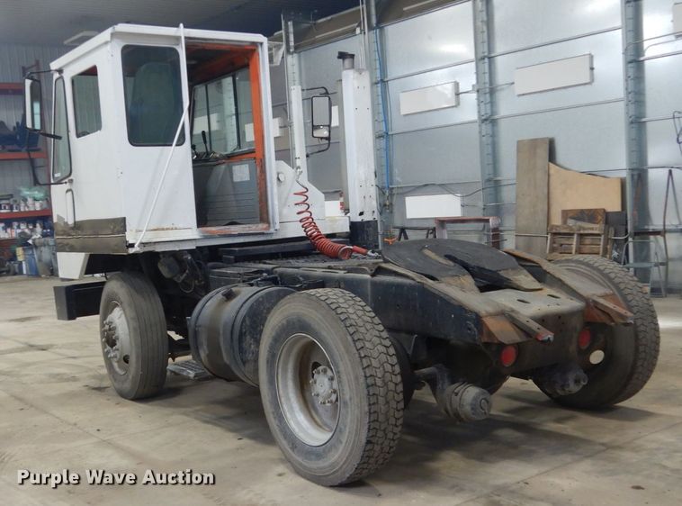 image for item EC9152 1997 Ottawa 30 yard truck