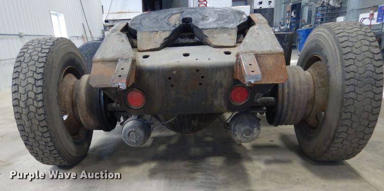 image for item EC9152 1997 Ottawa 30 yard truck