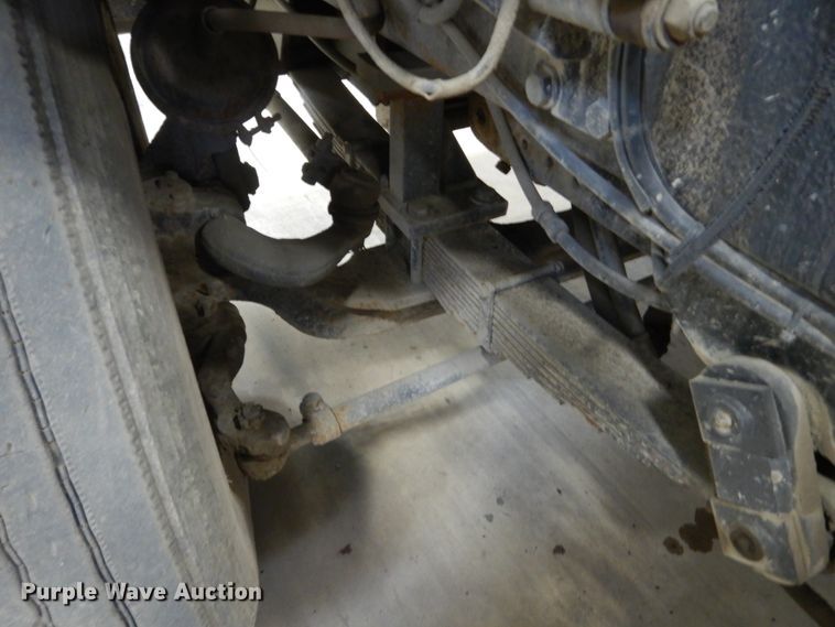 image for item EC9152 1997 Ottawa 30 yard truck