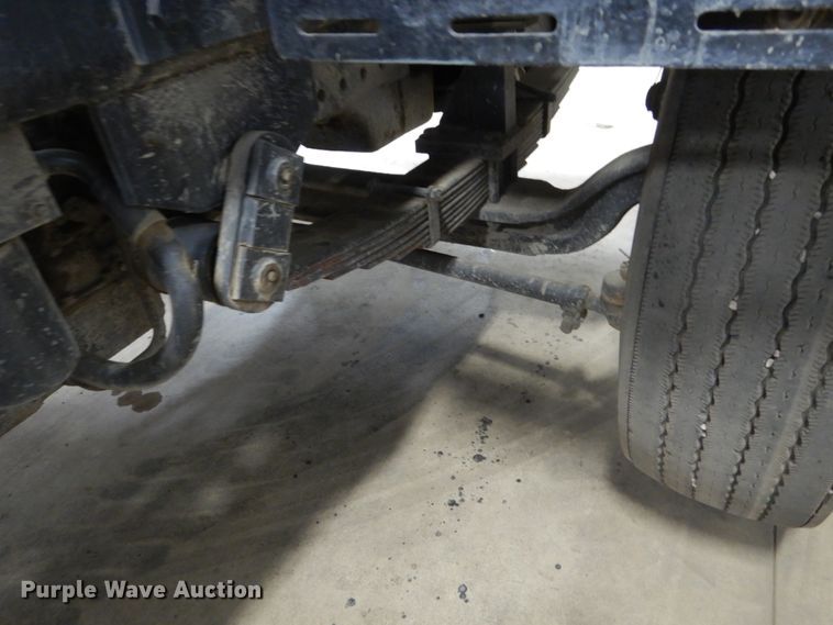 image for item EC9152 1997 Ottawa 30 yard truck