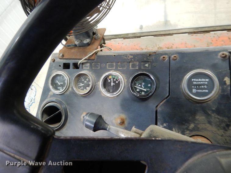 image for item EC9152 1997 Ottawa 30 yard truck