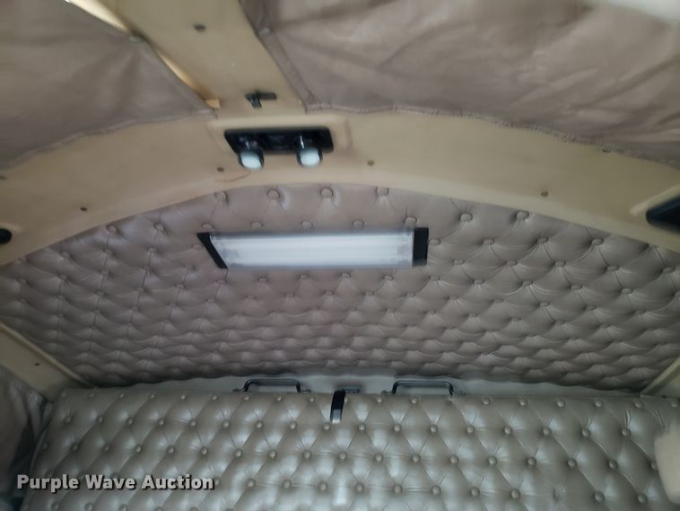 image for item ET9933 1999 Kenworth T600 utility truck