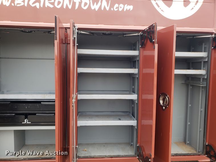 image for item ET9933 1999 Kenworth T600 utility truck