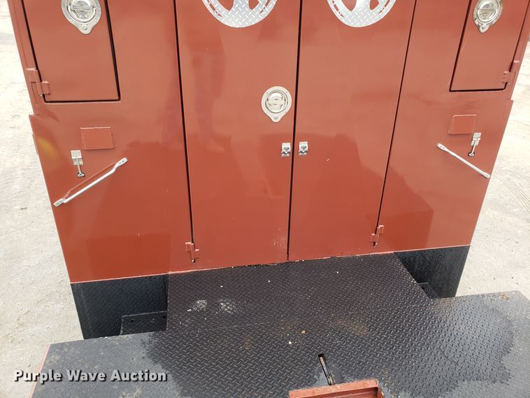 image for item ET9933 1999 Kenworth T600 utility truck