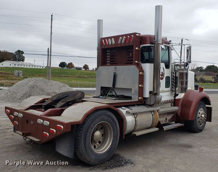 image for item ET9934 1999 Kenworth W900 semi truck