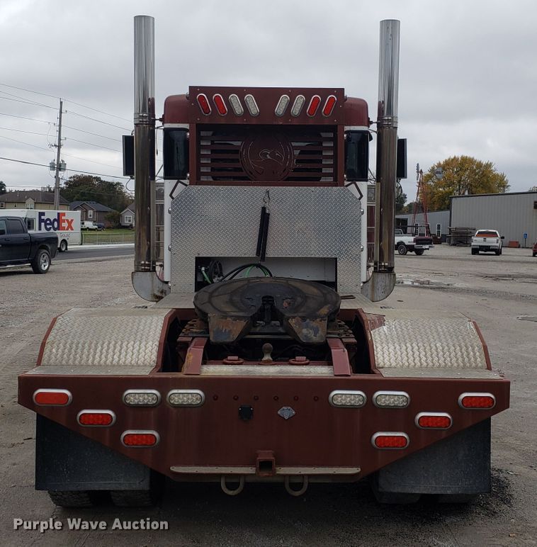 image for item ET9934 1999 Kenworth W900 semi truck