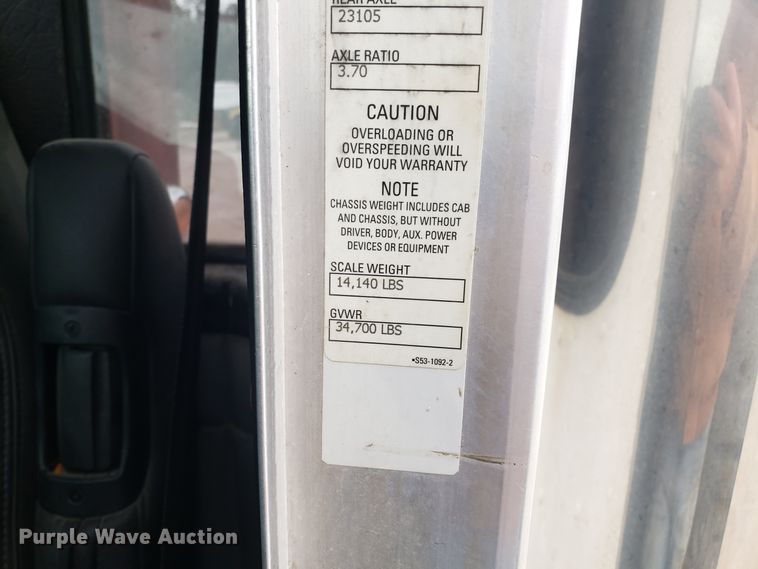 image for item ET9934 1999 Kenworth W900 semi truck