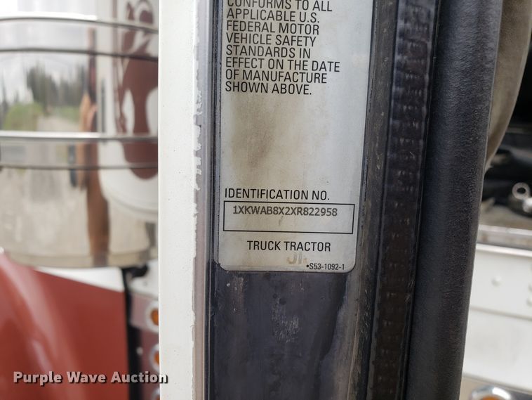 image for item ET9934 1999 Kenworth W900 semi truck