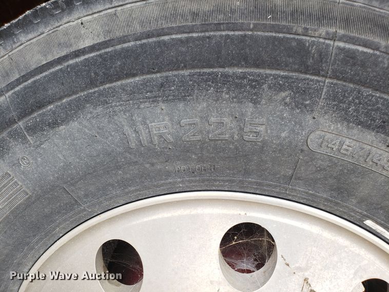 image for item ET9934 1999 Kenworth W900 semi truck