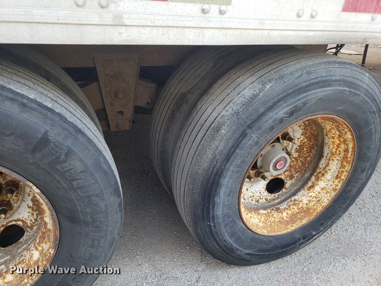 image for item ET9952 1998 Utility dry van trailer