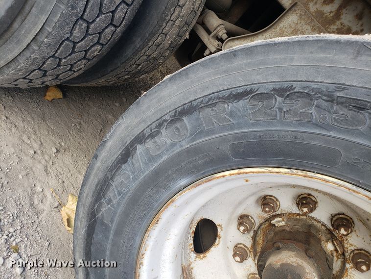 image for item ET9953 1996 Trailmobile dry van trailer