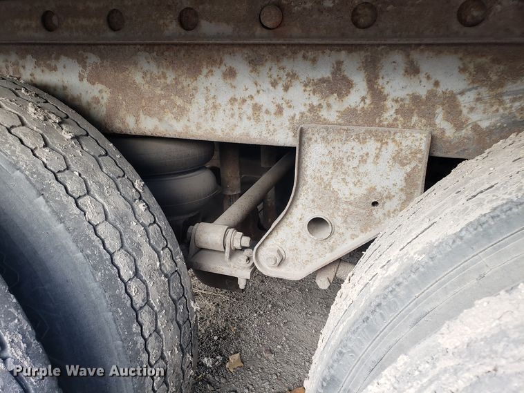 image for item ET9953 1996 Trailmobile dry van trailer