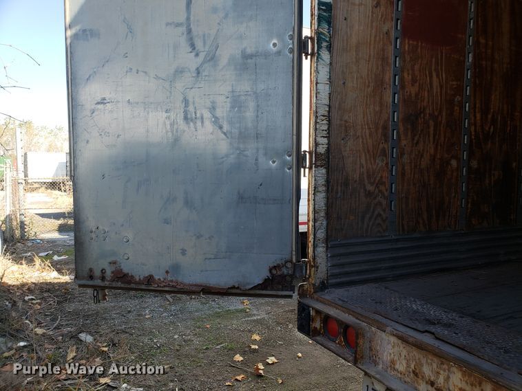 image for item ET9953 1996 Trailmobile dry van trailer