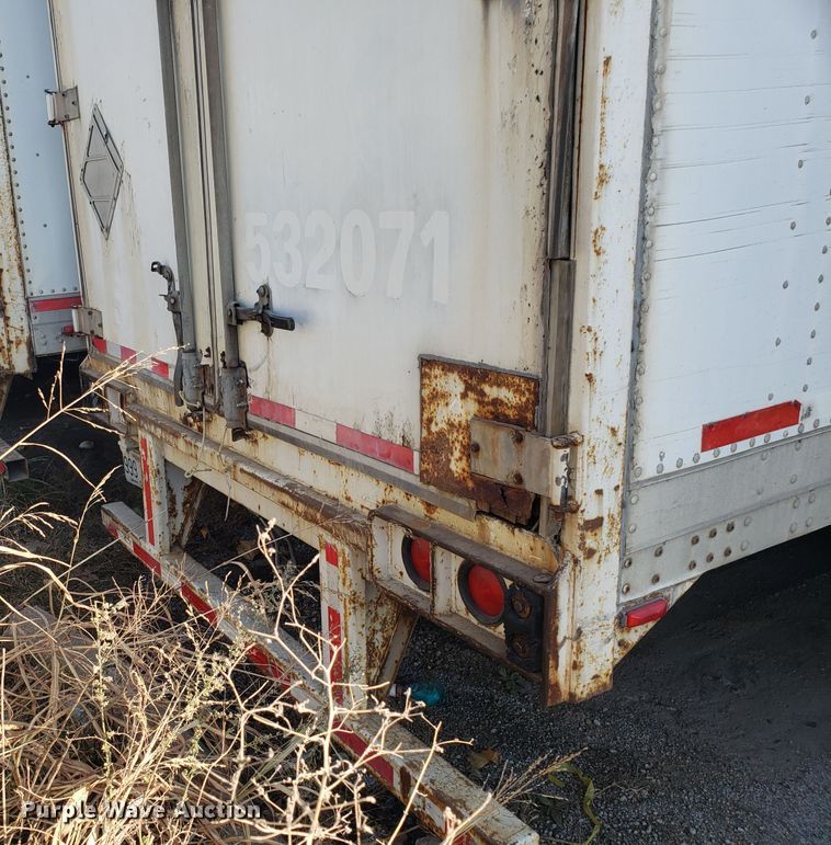 image for item ET9954 1997 Stoughton dry van trailer