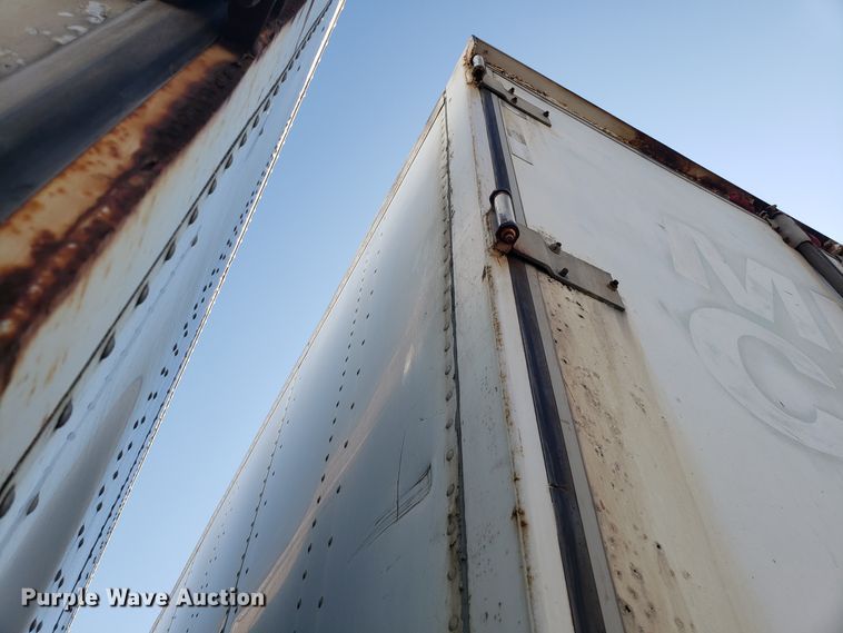 image for item ET9954 1997 Stoughton dry van trailer