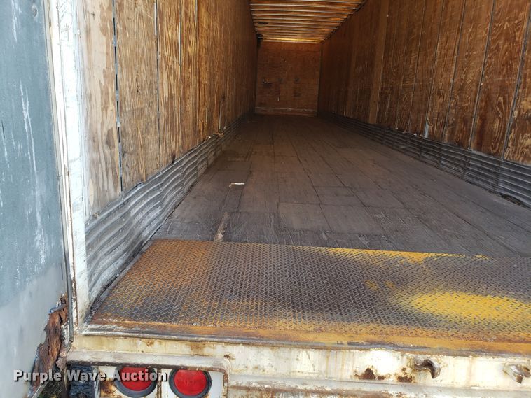 image for item ET9954 1997 Stoughton dry van trailer