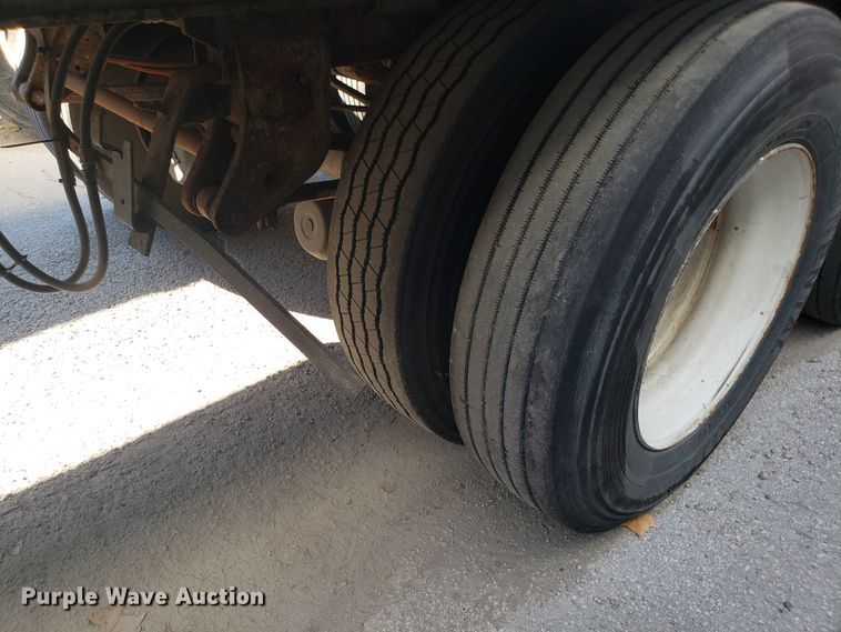 image for item ET9955 1989 Trailmobile dry van trailer