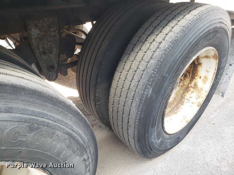 image for item ET9955 1989 Trailmobile dry van trailer