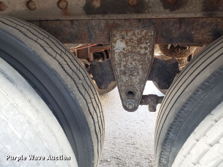 image for item ET9955 1989 Trailmobile dry van trailer