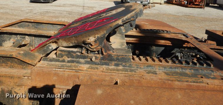 image for item FA9846 2004 Mack CH613 semi truck