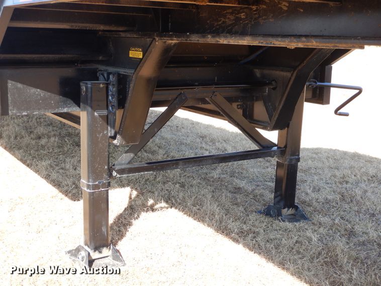 image for item FA9847 2019 Viking VFD46R16F35T drop deck equipment trailer