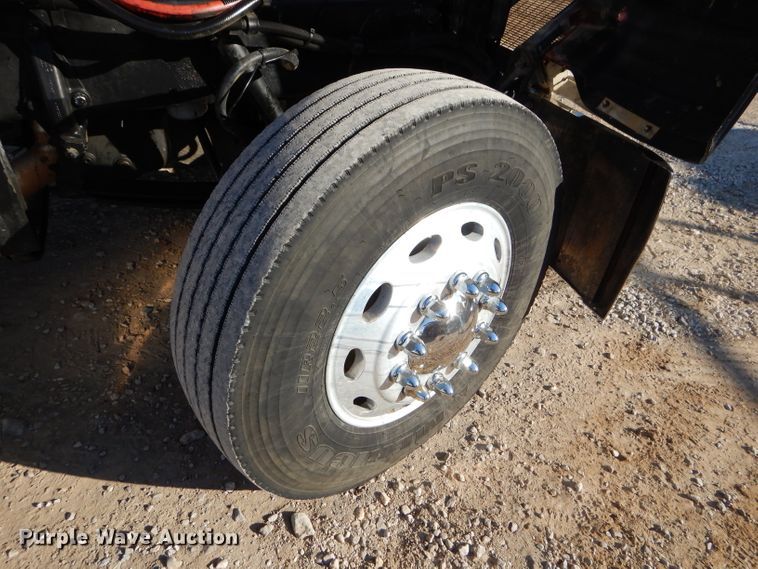 image for item FA9851 2001 Peterbilt 378 semi truck