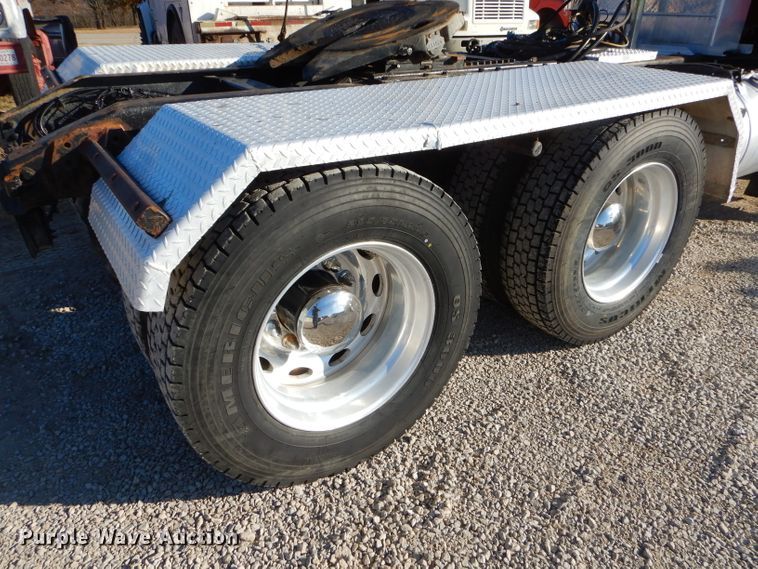 image for item FA9851 2001 Peterbilt 378 semi truck