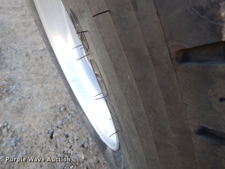 image for item FA9851 2001 Peterbilt 378 semi truck