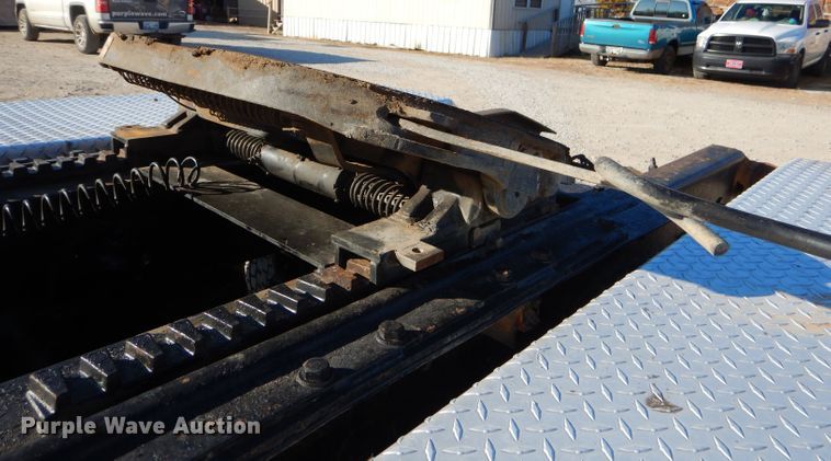 image for item FA9851 2001 Peterbilt 378 semi truck