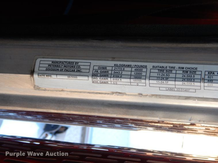 image for item FA9851 2001 Peterbilt 378 semi truck