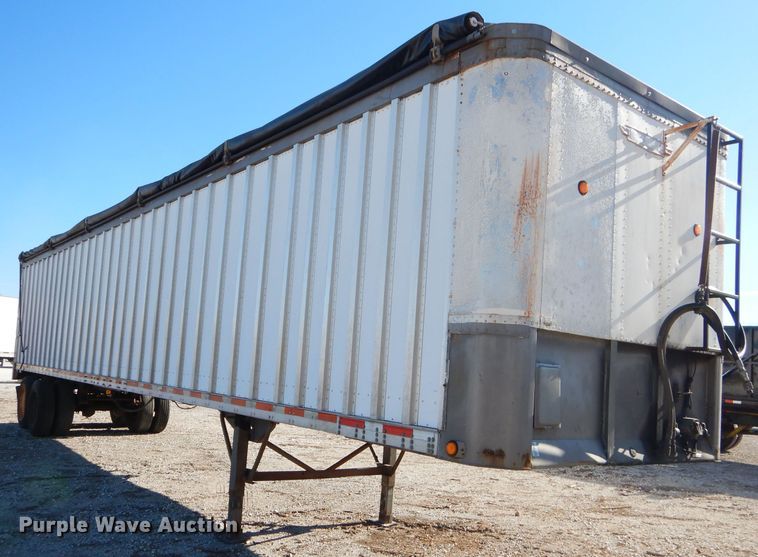 image for item FA9902 1996 Trailmobile commodity trailer