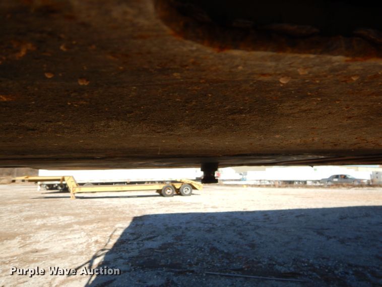 image for item FA9902 1996 Trailmobile commodity trailer