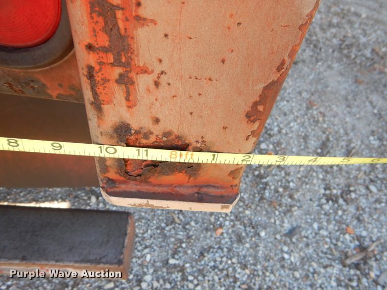 image for item FA9902 1996 Trailmobile commodity trailer