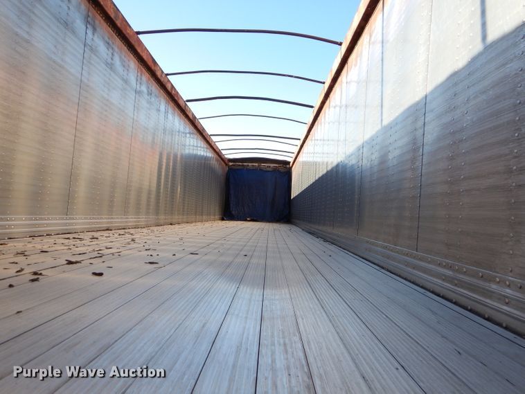 image for item FA9902 1996 Trailmobile commodity trailer