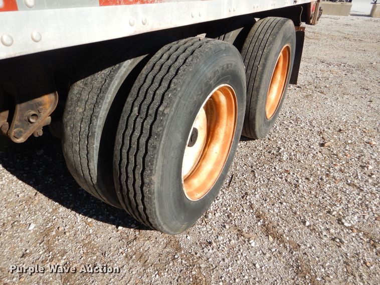 image for item FA9902 1996 Trailmobile commodity trailer