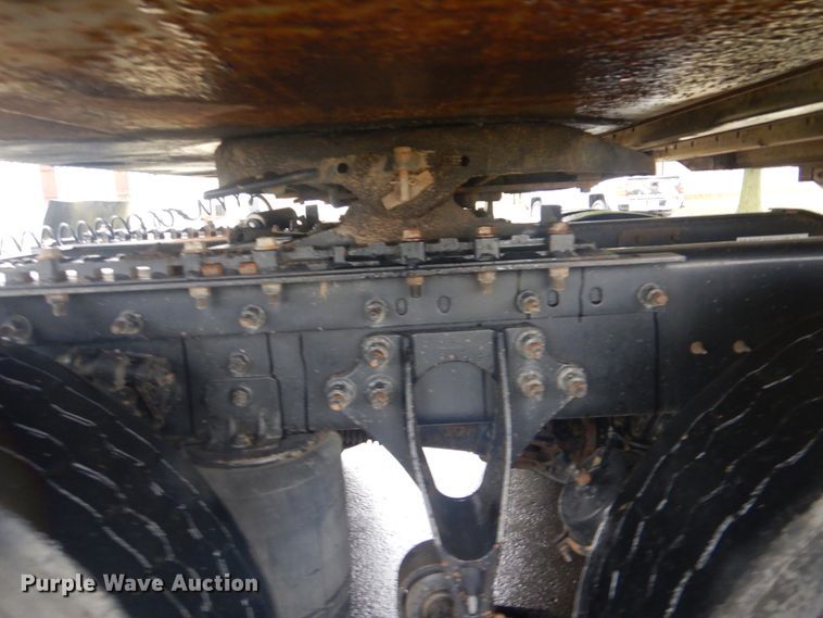 image for item FF9047 2007 International 9200i semi truck