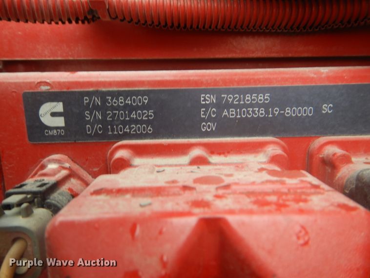 image for item FF9047 2007 International 9200i semi truck