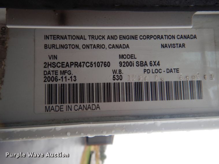 image for item FF9047 2007 International 9200i semi truck