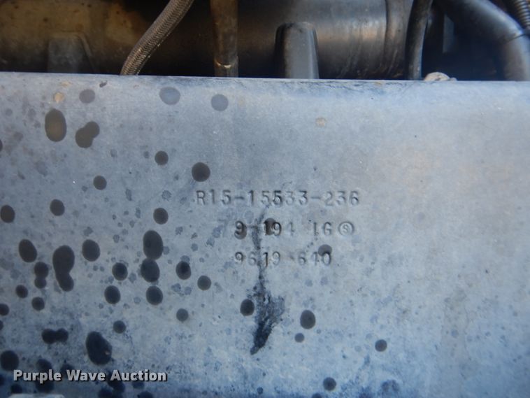 image for item FF9068 2000 Freightliner FLD semi truck