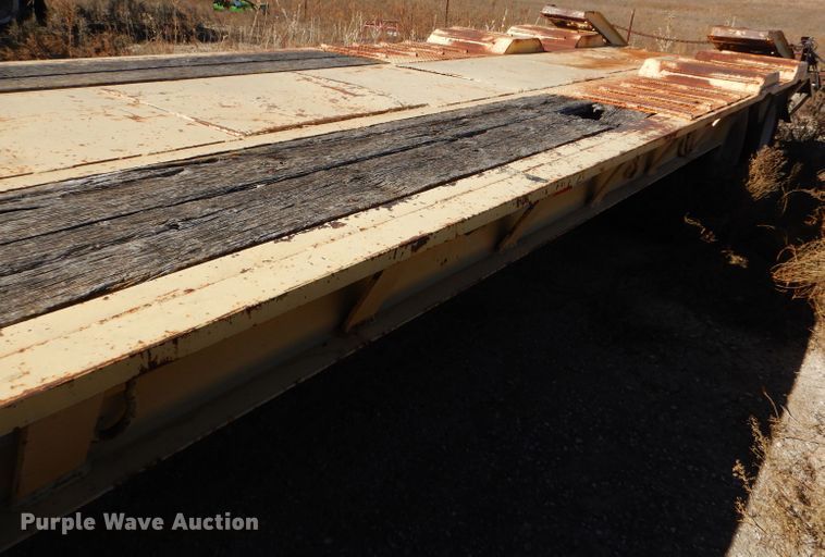 image for item FG9863 1980 Hercules equipment trailer