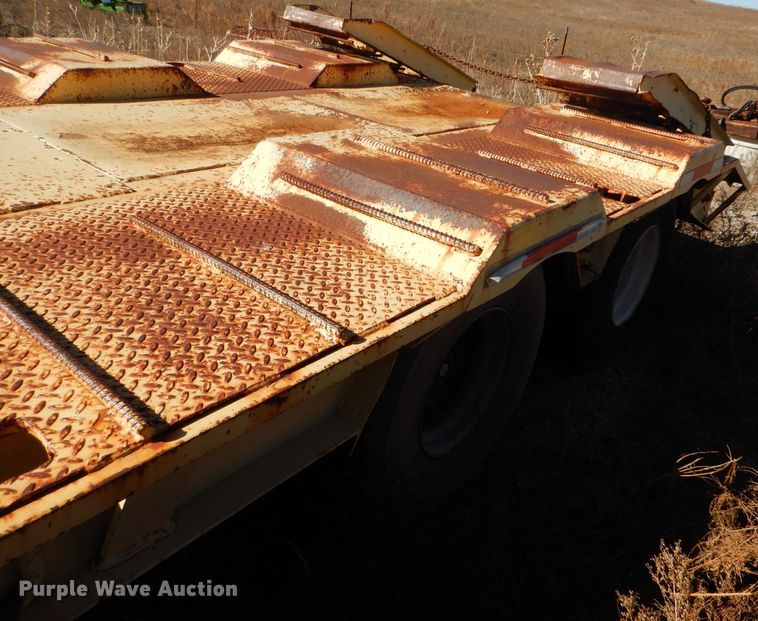 image for item FG9863 1980 Hercules equipment trailer