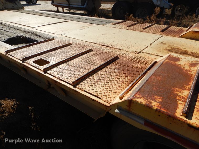 image for item FG9863 1980 Hercules equipment trailer