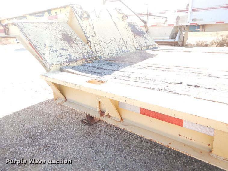 image for item FG9863 1980 Hercules equipment trailer