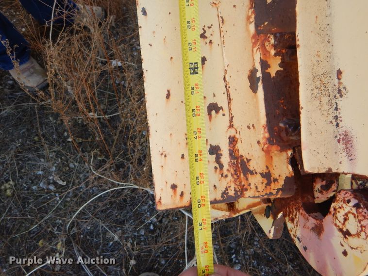 image for item FG9863 1980 Hercules equipment trailer