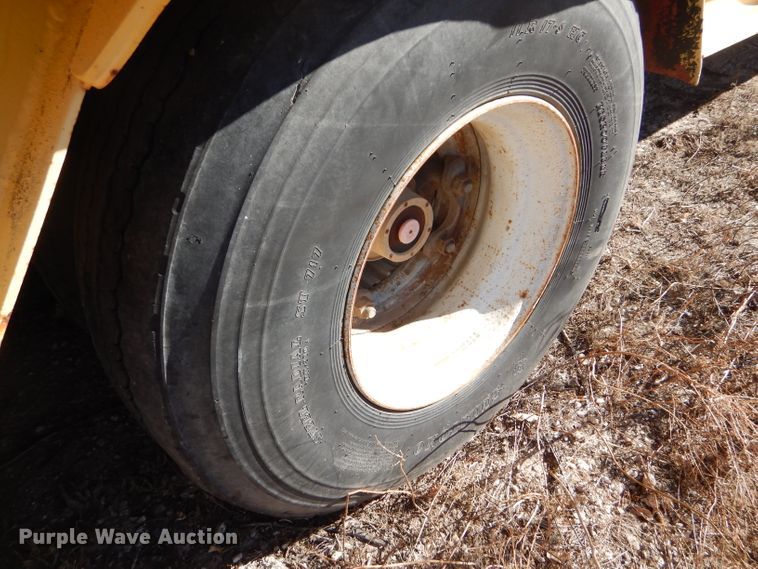 image for item FG9863 1980 Hercules equipment trailer